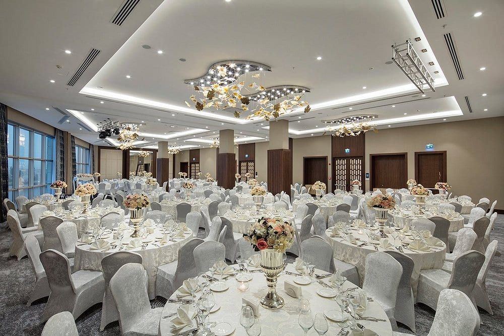 DoubleTree by Hilton Afyonkarahisar ballroom with ceiling lighting and stage layout