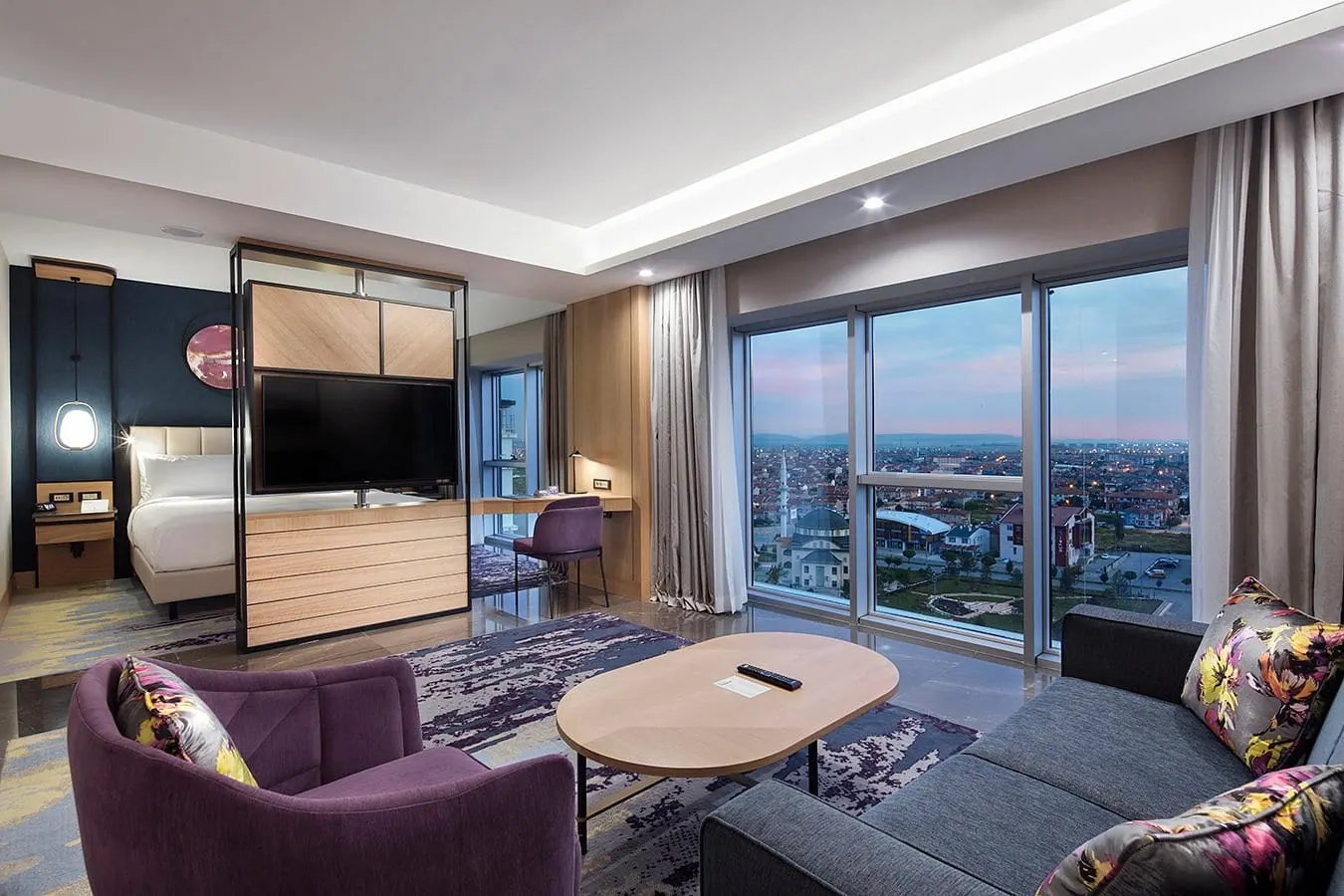 DoubleTree by Hilton Afyonkarahisar suite living section