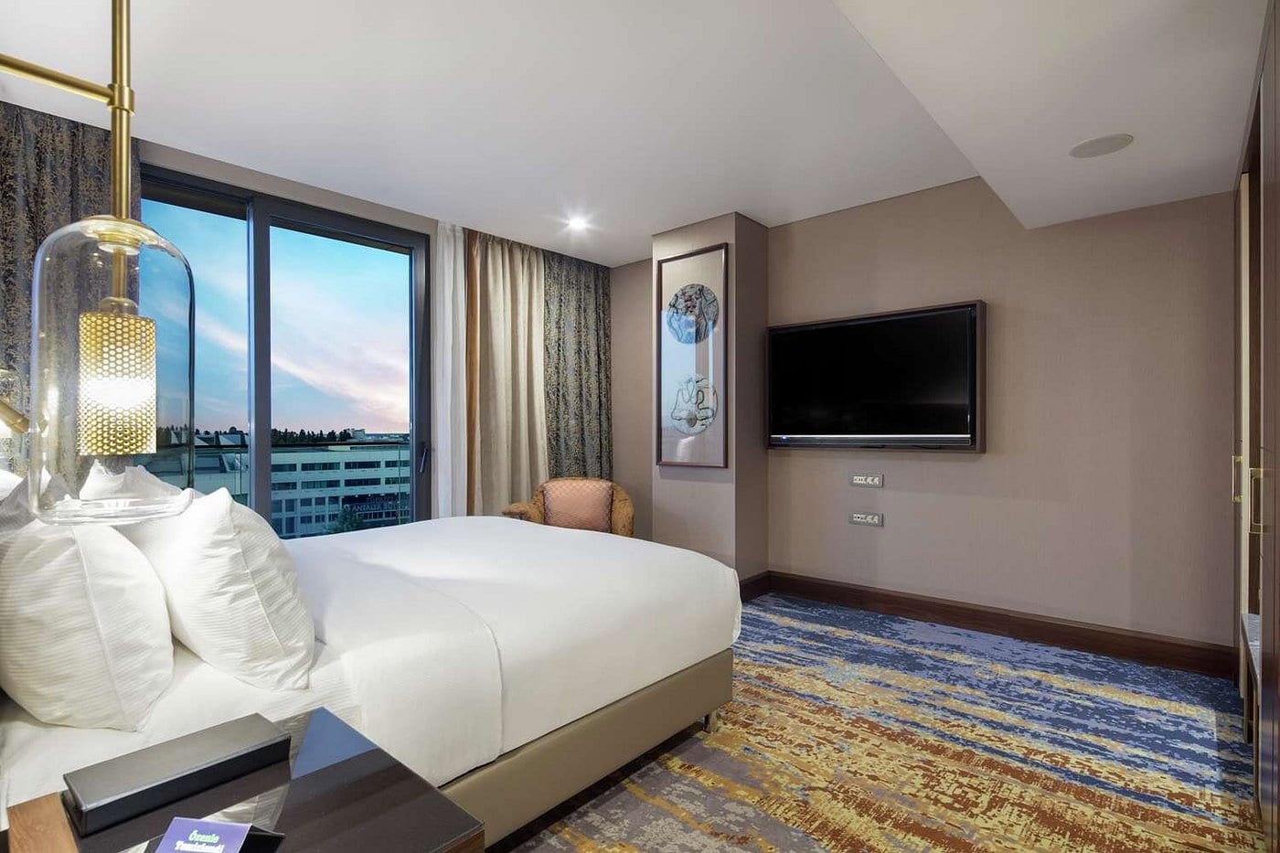 Deluxeroom Bed Area 1200x800
